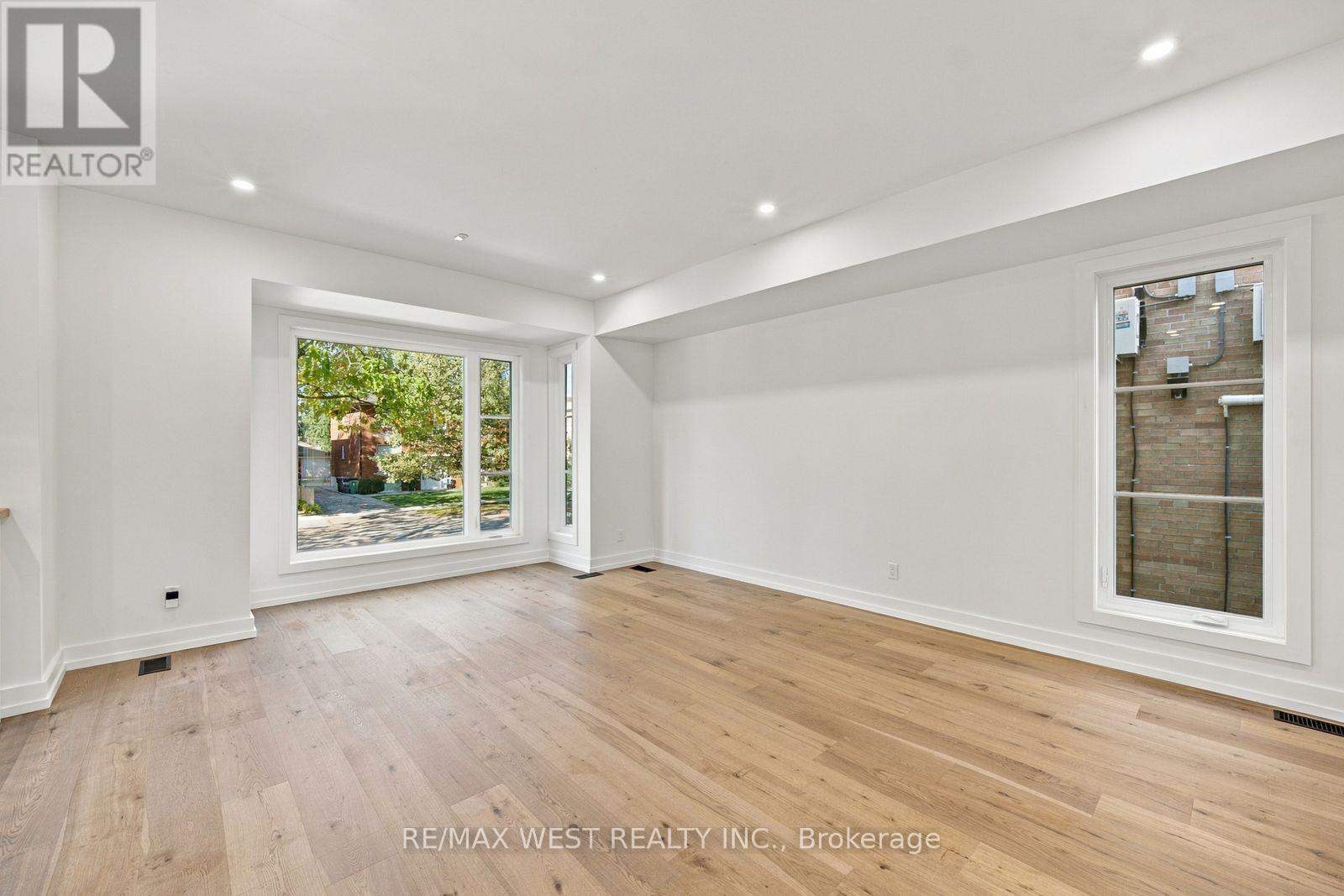 157 Aldercrest Avenue, Toronto (alderwood), Ontario