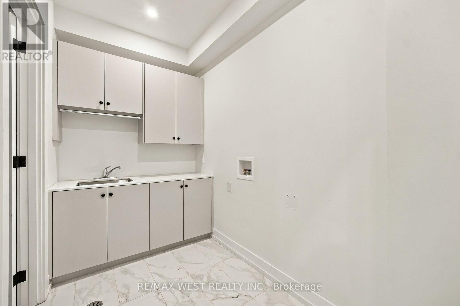 157 Aldercrest Avenue, Toronto (alderwood), Ontario
