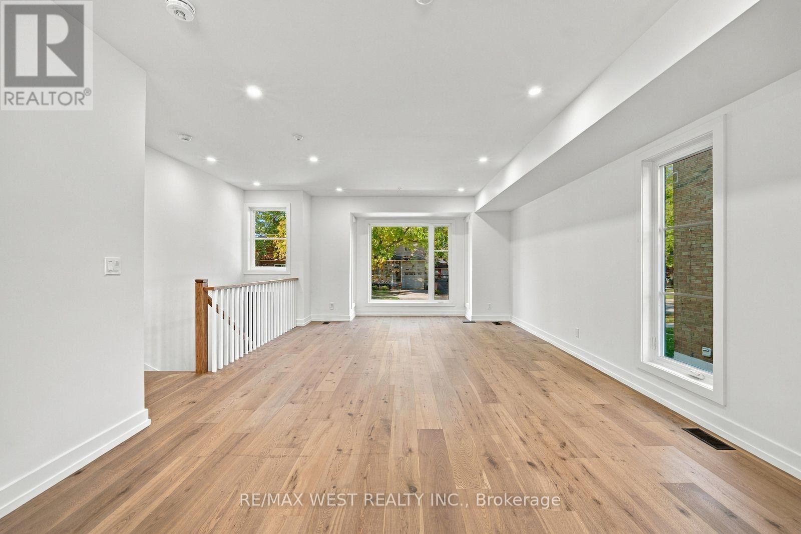 157 Aldercrest Avenue, Toronto (alderwood), Ontario