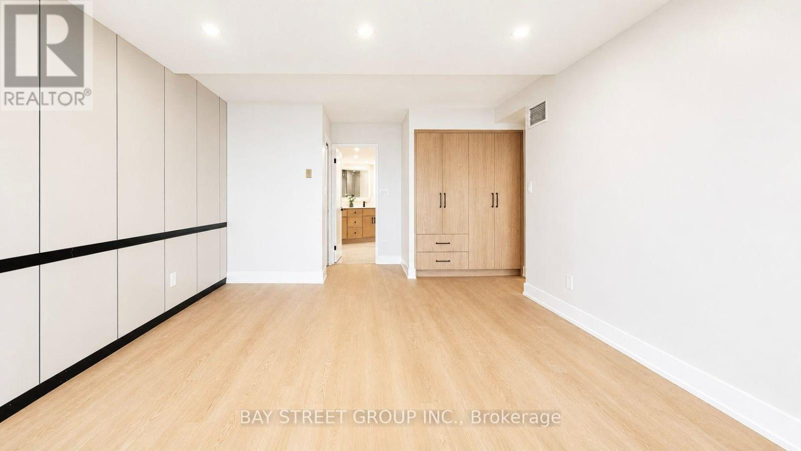 2201 - 85 Skymark Drive, Toronto (hillcrest Village), Ontario