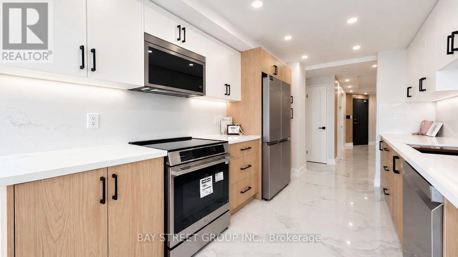 2201 - 85 Skymark Drive, Toronto (hillcrest Village), Ontario