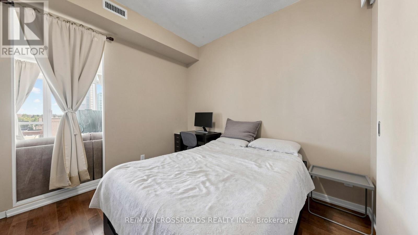 606 - 30 Canterbury Place, Toronto (willowdale West), Ontario