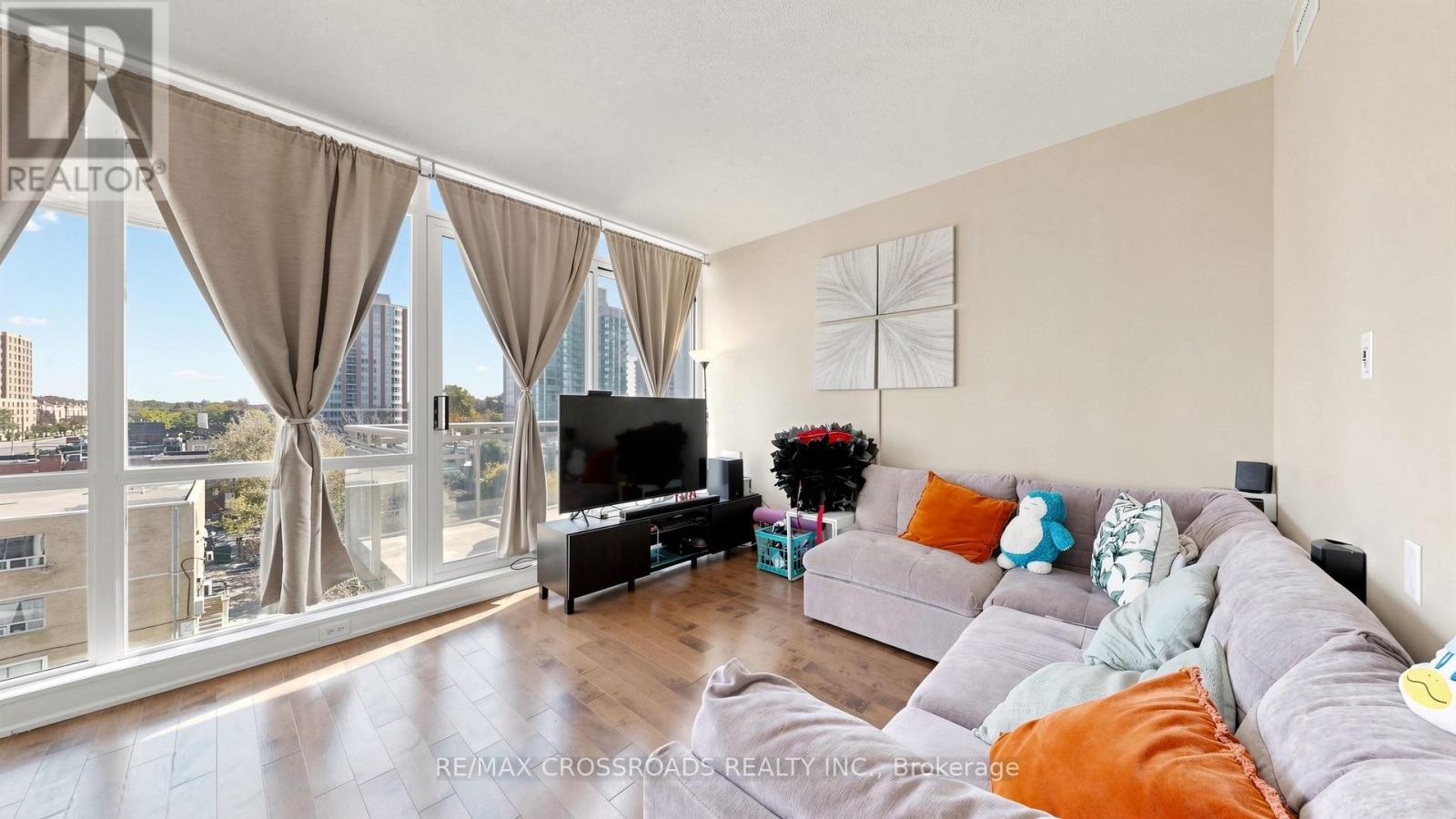 606 - 30 Canterbury Place, Toronto (willowdale West), Ontario