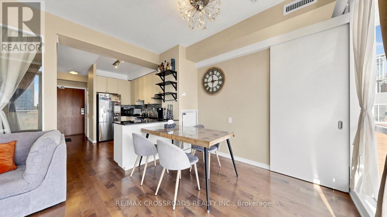 606 - 30 Canterbury Place, Toronto (willowdale West), Ontario