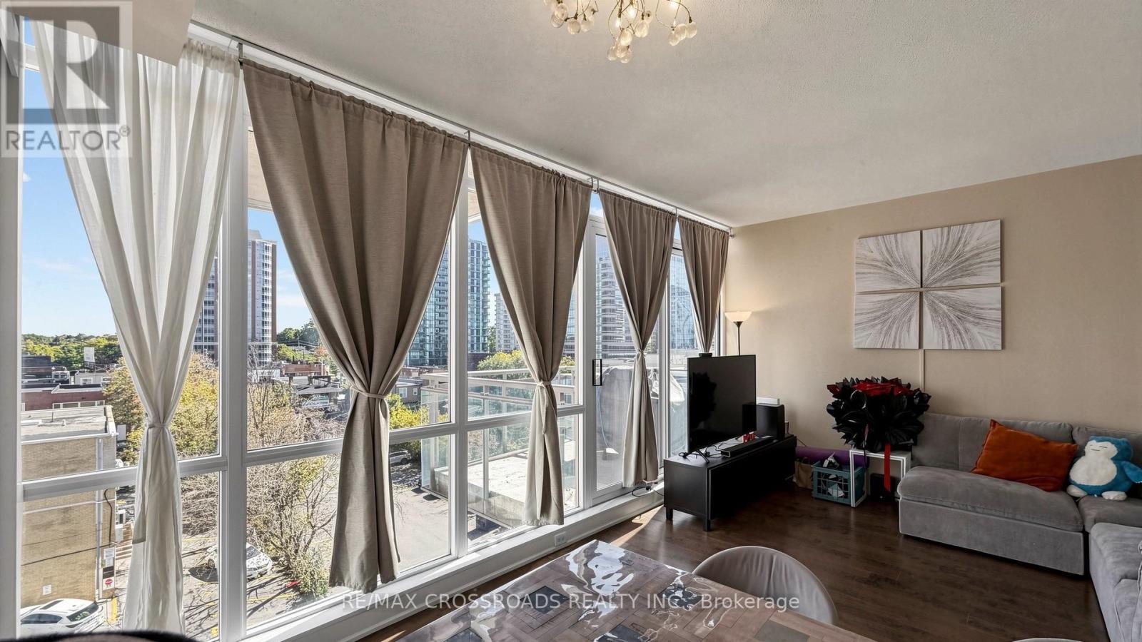 606 - 30 Canterbury Place, Toronto (willowdale West), Ontario