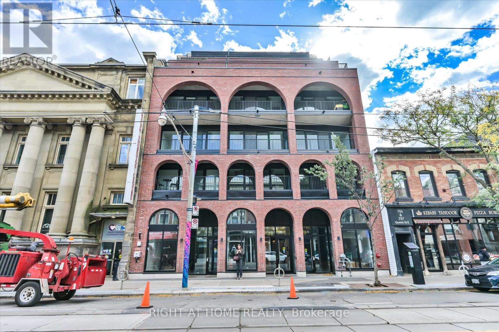 404 - 761 Queen Street E, Toronto (south Riverdale), Ontario