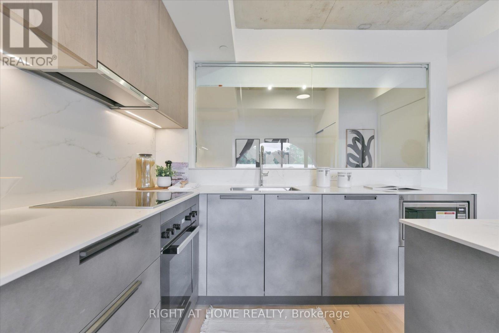 404 - 761 Queen Street E, Toronto (south Riverdale), Ontario