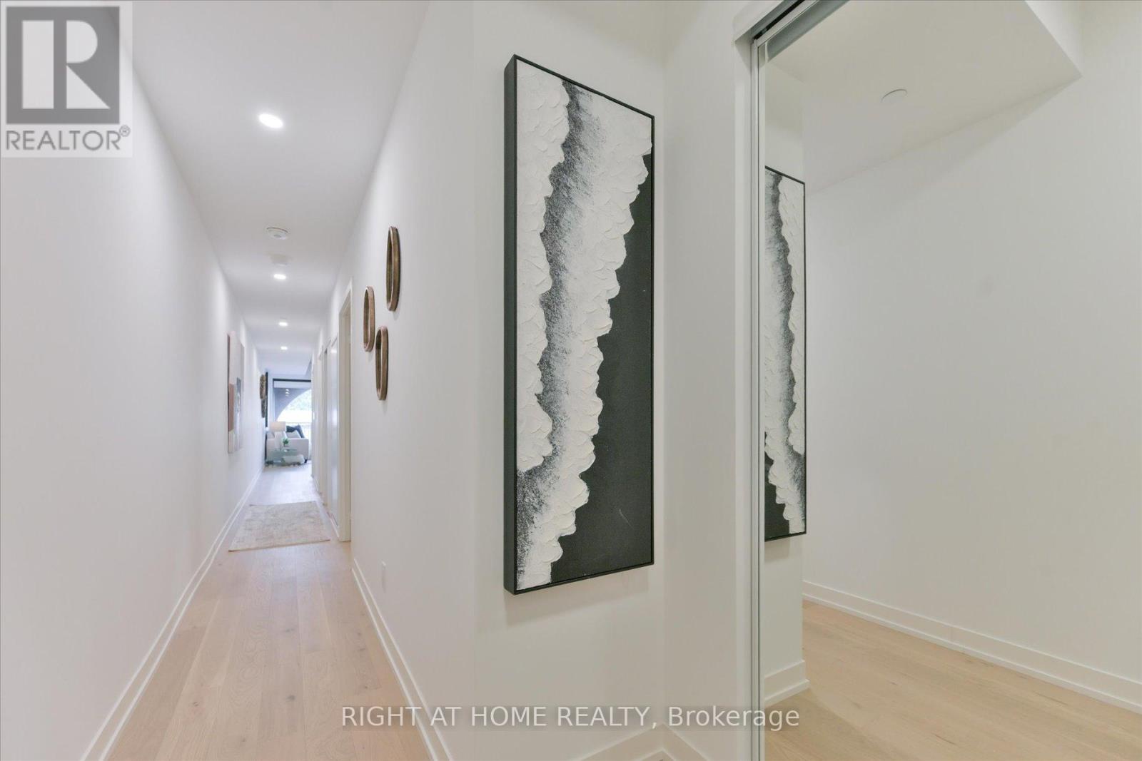 404 - 761 Queen Street E, Toronto (south Riverdale), Ontario