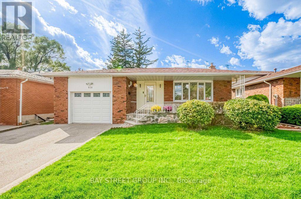 936 Scarborough Golf Clu Road, Toronto (woburn), Ontario