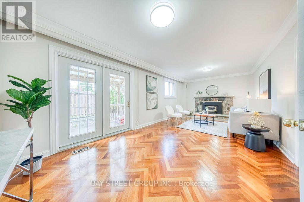 936 Scarborough Golf Clu Road, Toronto (woburn), Ontario
