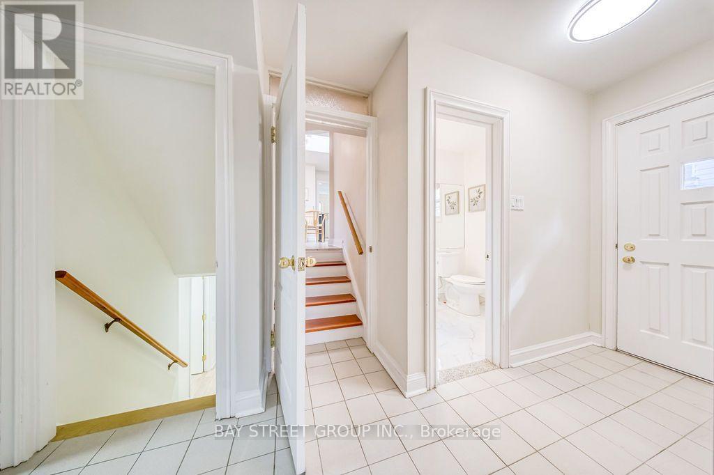 936 Scarborough Golf Clu Road, Toronto (woburn), Ontario
