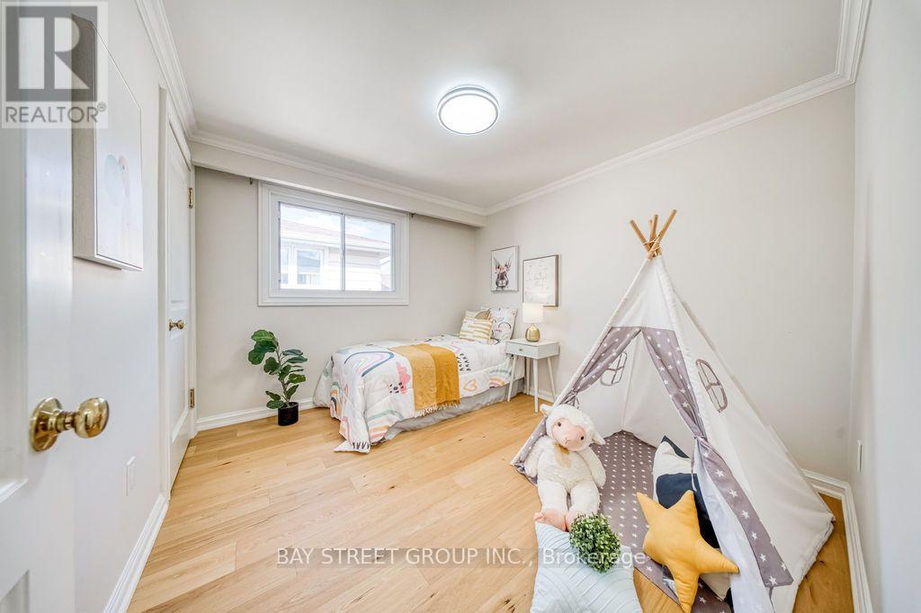 936 Scarborough Golf Clu Road, Toronto (woburn), Ontario