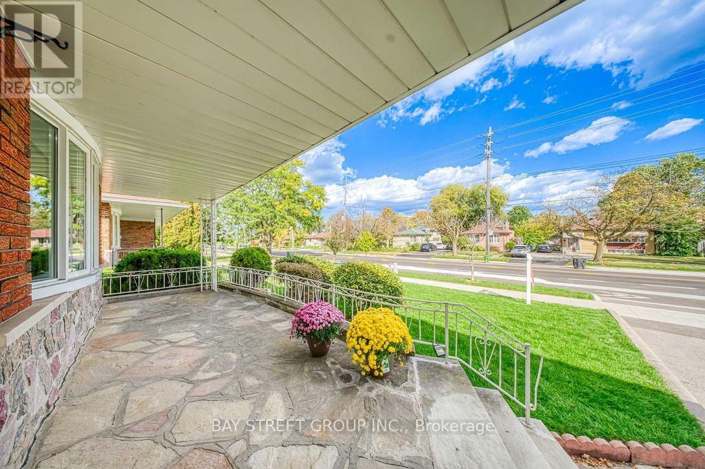 936 Scarborough Golf Clu Road, Toronto (woburn), Ontario