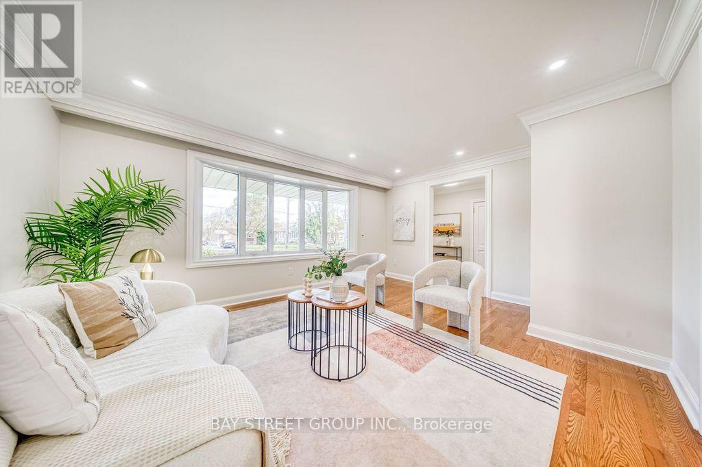 936 Scarborough Golf Clu Road, Toronto (woburn), Ontario