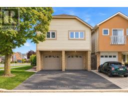 2 ACKROW COURT