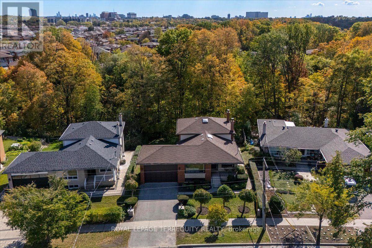 169 Grandravine Drive, Toronto (york University Heights), Ontario