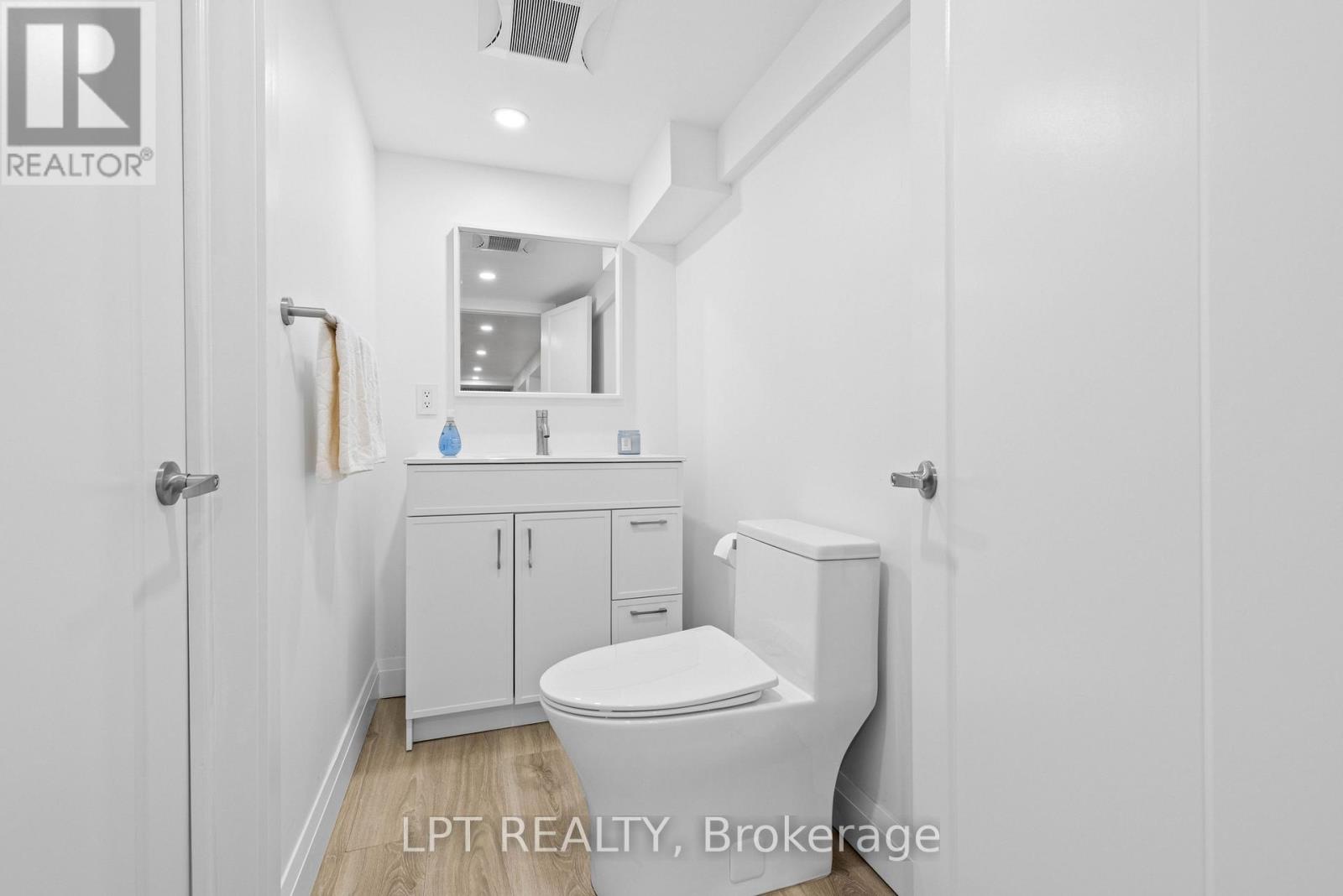 55 Laurel Avenue, Toronto (kennedy Park), Ontario