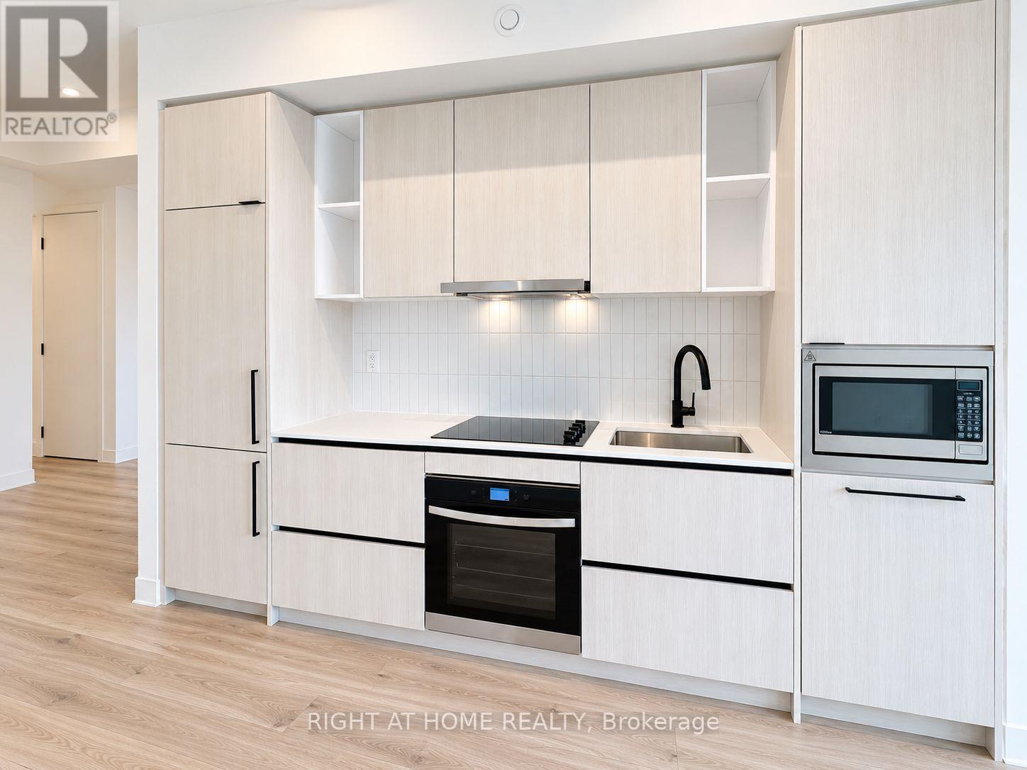 302 - 1285 Dupont Street, Toronto (dovercourt-wallace Emerson-junction), Ontario
