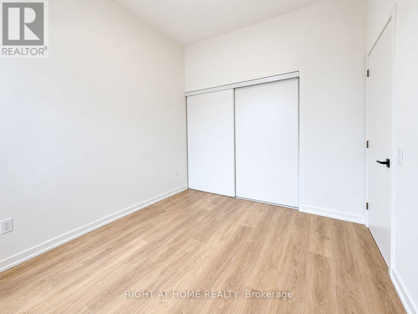 302 - 1285 Dupont Street, Toronto (dovercourt-wallace Emerson-junction), Ontario