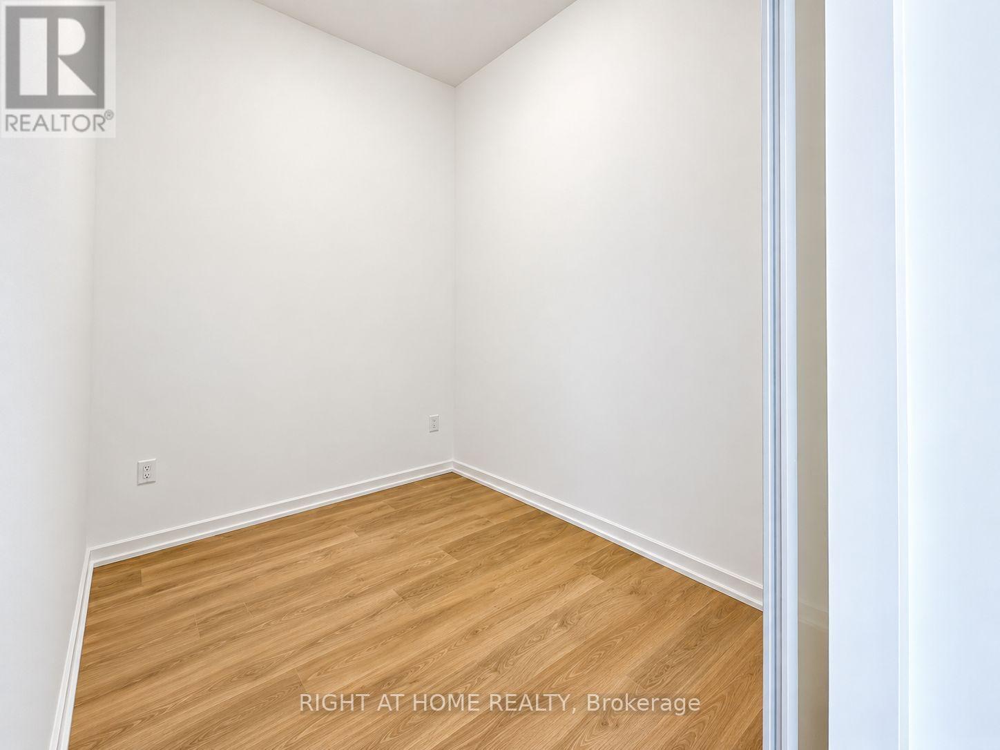 302 - 1285 Dupont Street, Toronto (dovercourt-wallace Emerson-junction), Ontario