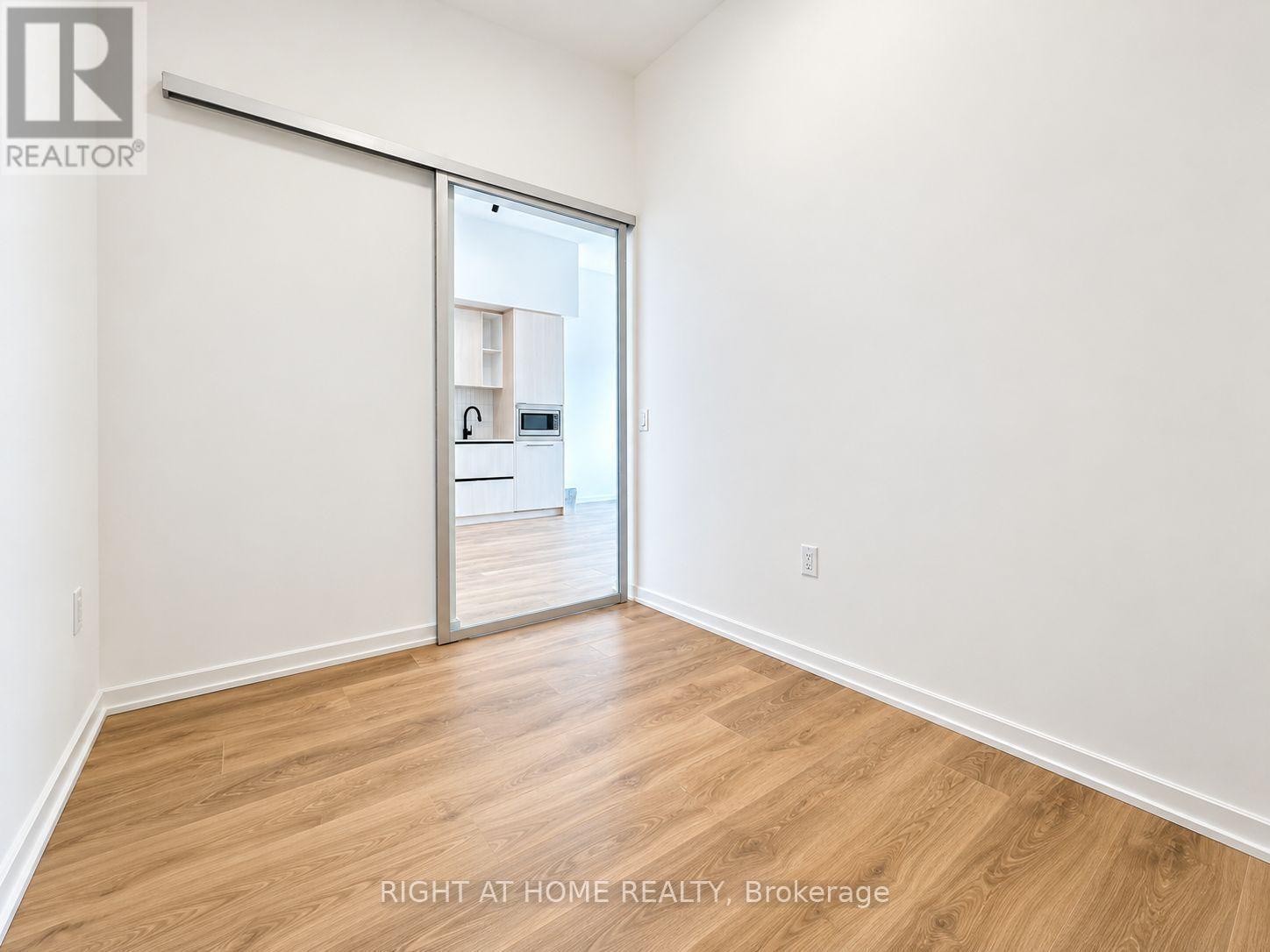 302 - 1285 Dupont Street, Toronto (dovercourt-wallace Emerson-junction), Ontario