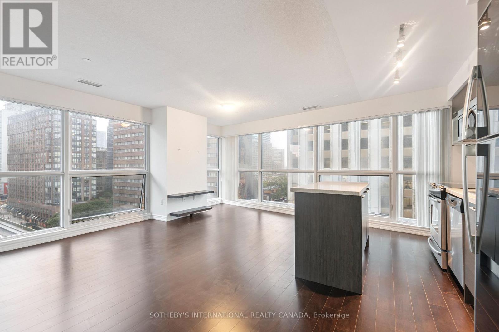 602 - 386 Yonge Street, Toronto (bay Street Corridor), Ontario