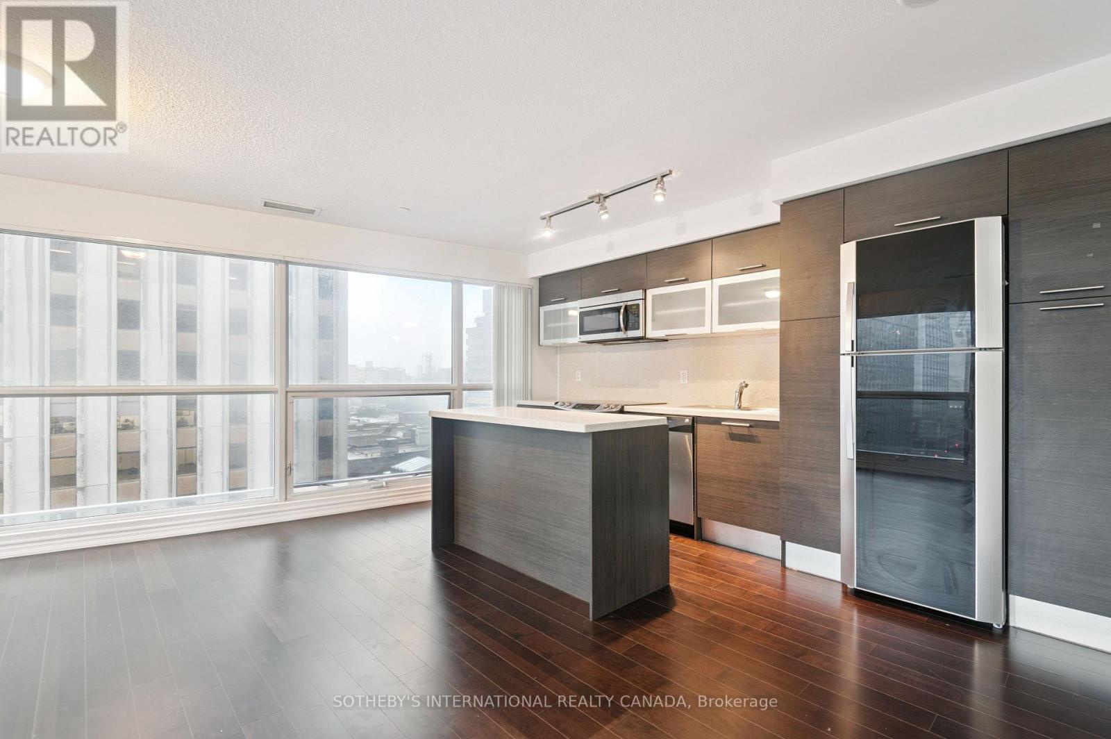 602 - 386 Yonge Street, Toronto (bay Street Corridor), Ontario