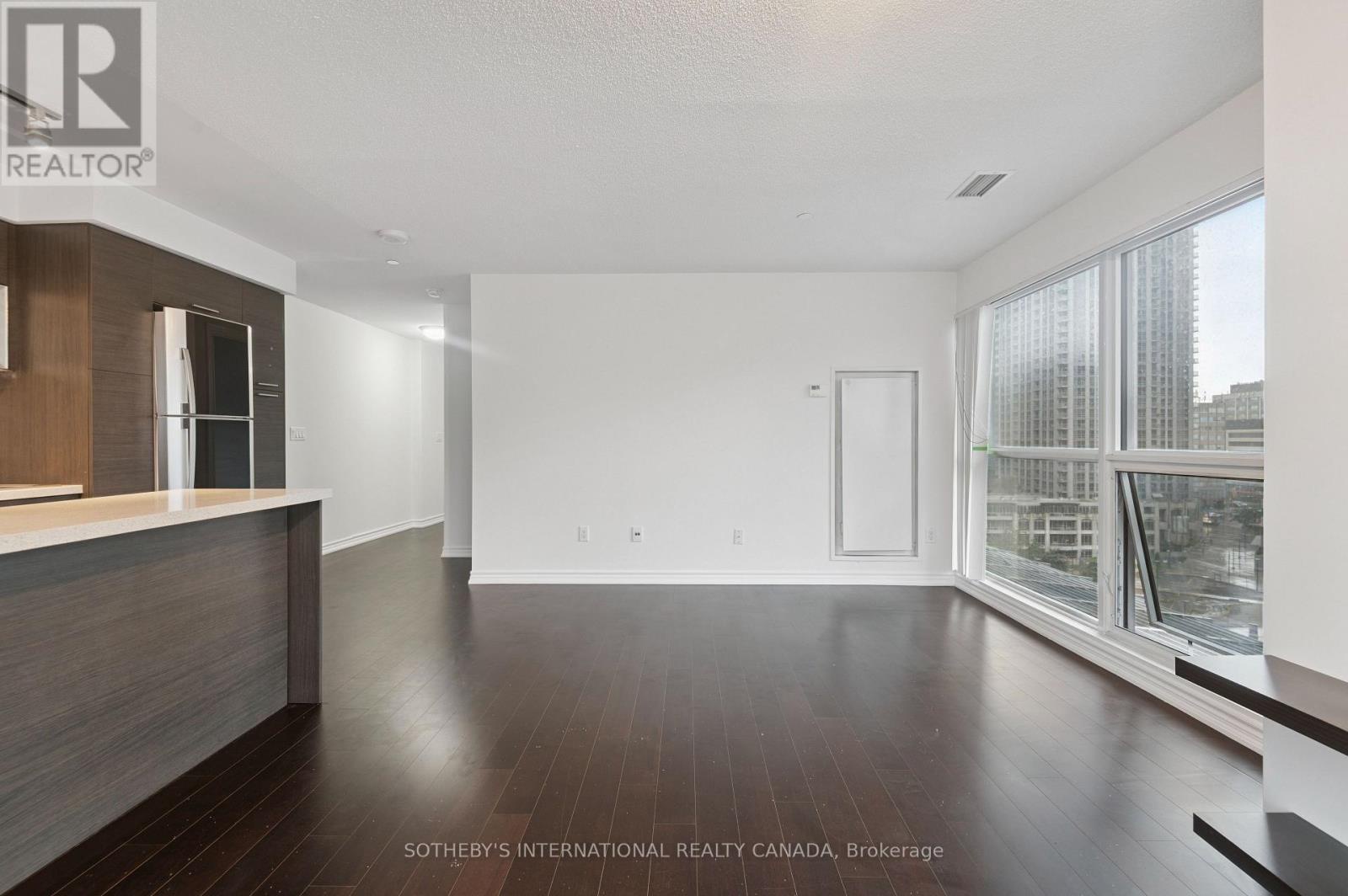 602 - 386 Yonge Street, Toronto (bay Street Corridor), Ontario