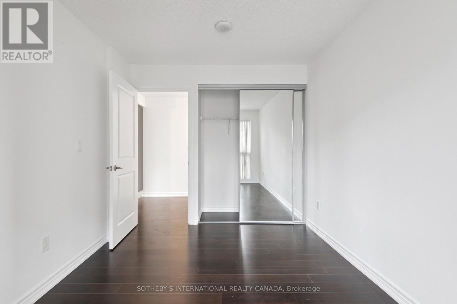 602 - 386 Yonge Street, Toronto (bay Street Corridor), Ontario
