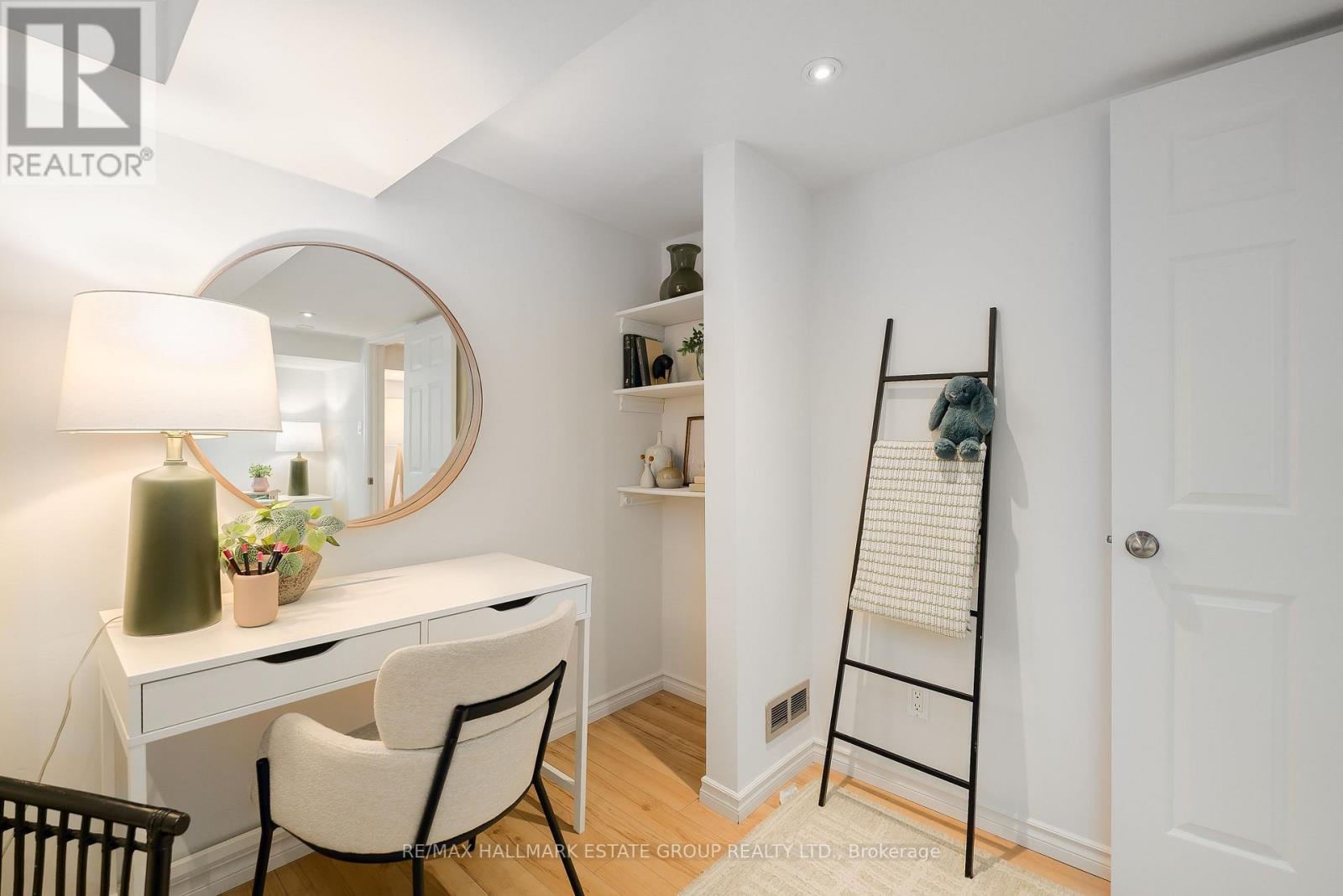 42 Fern Avenue, Toronto (roncesvalles), Ontario