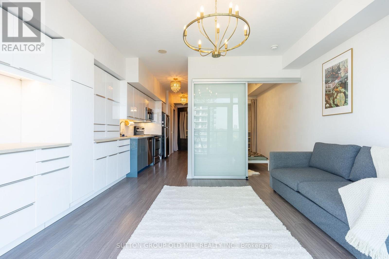 812 - 105 The Queensway, Toronto (high Park-swansea), Ontario