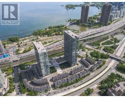 812 - 105 THE QUEENSWAY