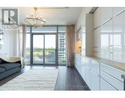 812 - 105 THE QUEENSWAY