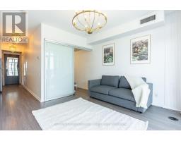 812 - 105 THE QUEENSWAY