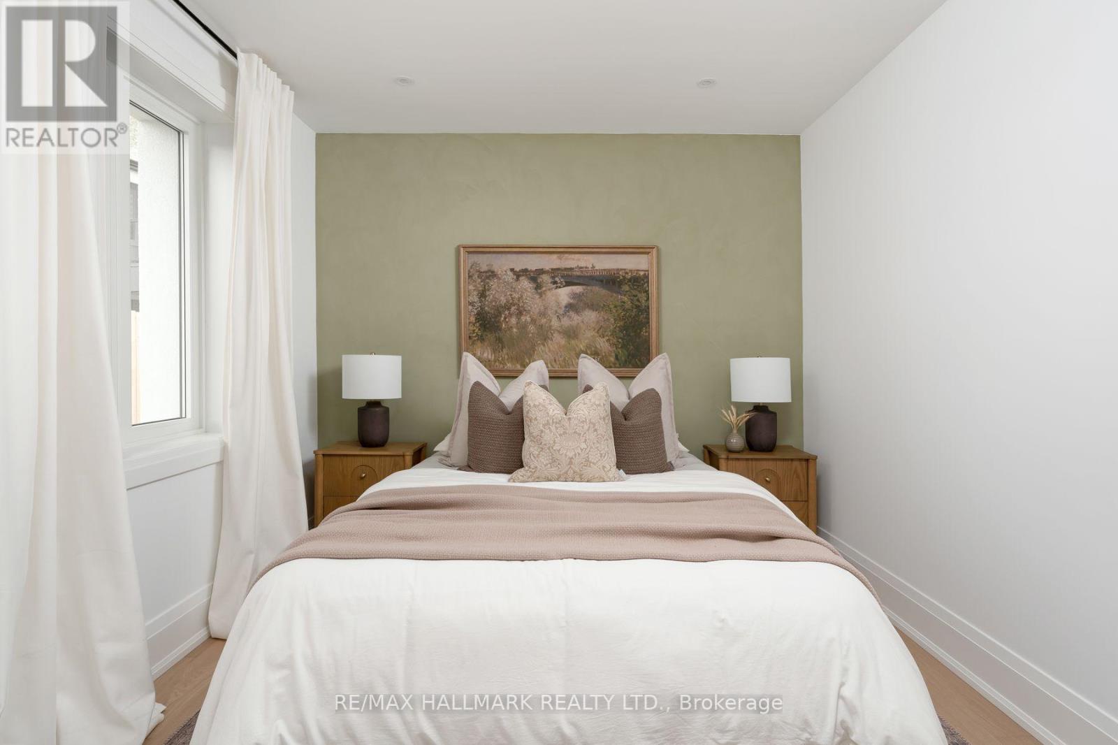 1075 Greenwood Avenue, Toronto (danforth Village-east York), Ontario