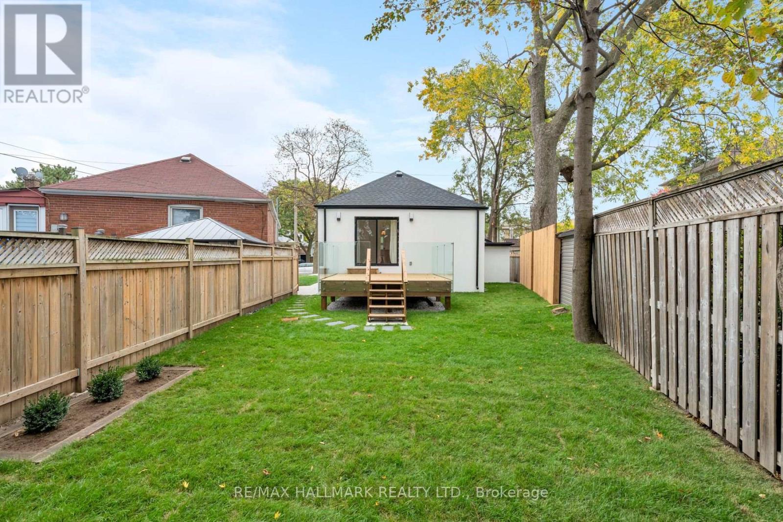 1075 Greenwood Avenue, Toronto (danforth Village-east York), Ontario