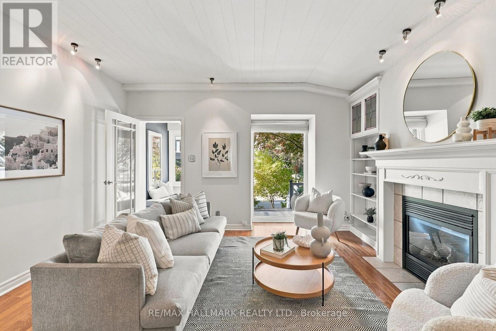 55 Waverley Road, Toronto (the Beaches), Ontario