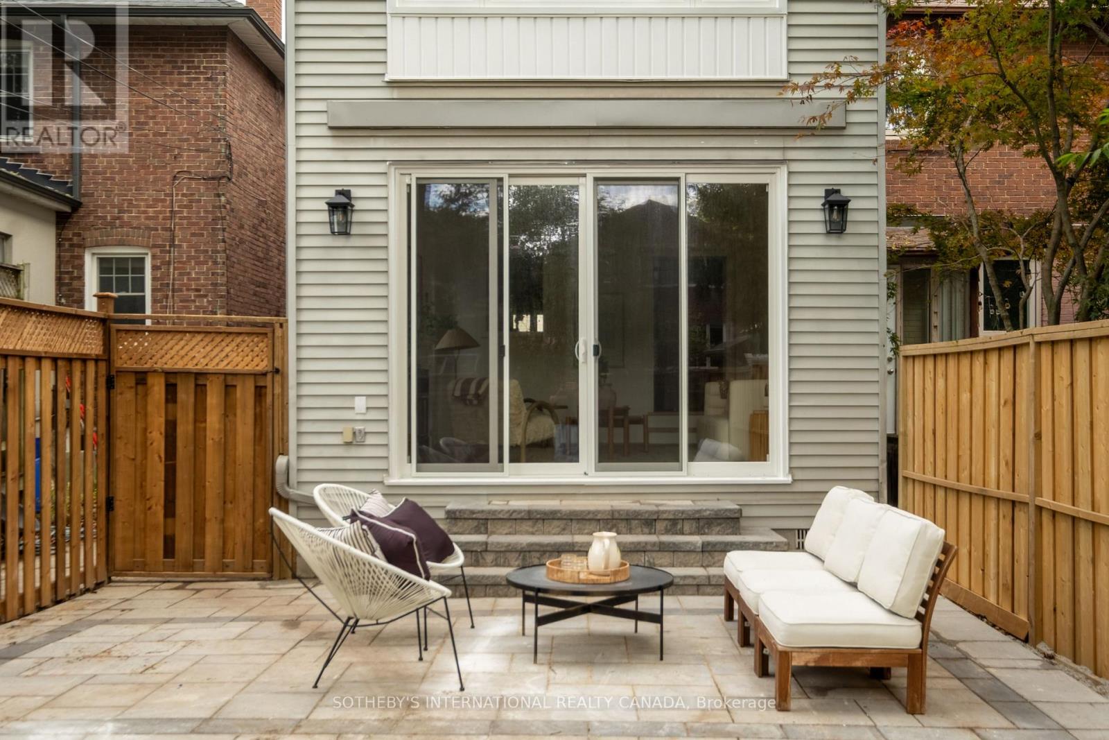 18 Thurston Road, Toronto (mount Pleasant East), Ontario