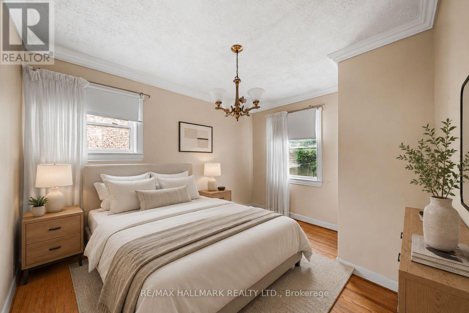 27 Sunray Crescent, Toronto (downsview-roding-cfb), Ontario