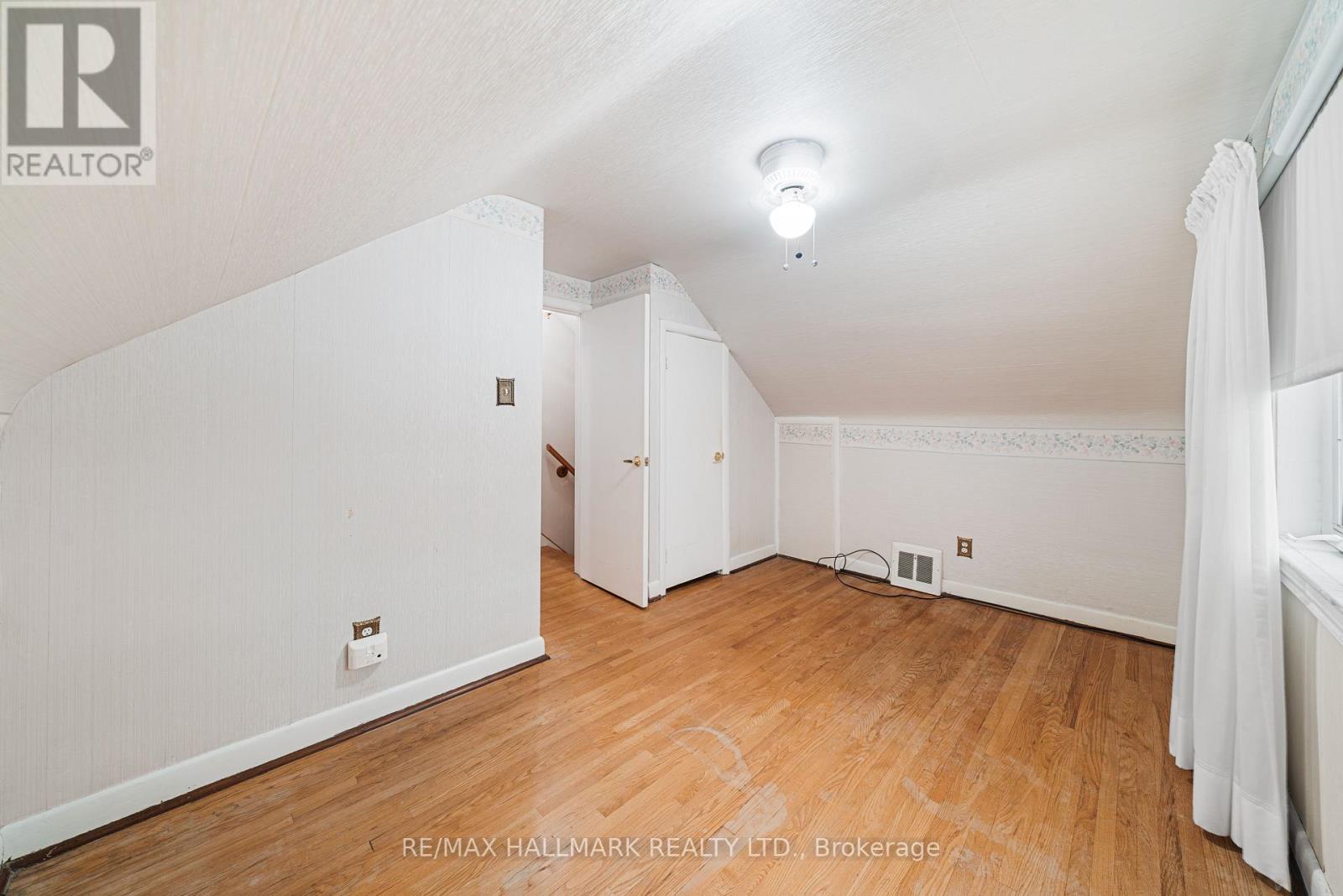 27 Sunray Crescent, Toronto (downsview-roding-cfb), Ontario
