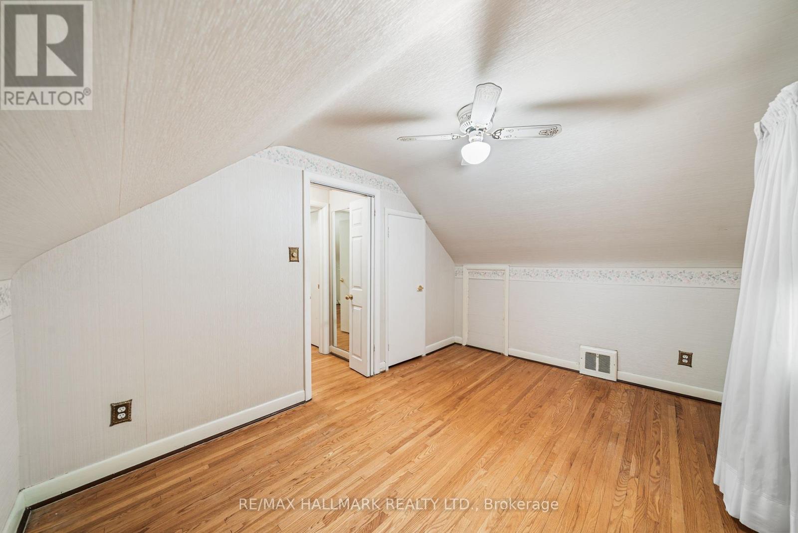 27 Sunray Crescent, Toronto (downsview-roding-cfb), Ontario