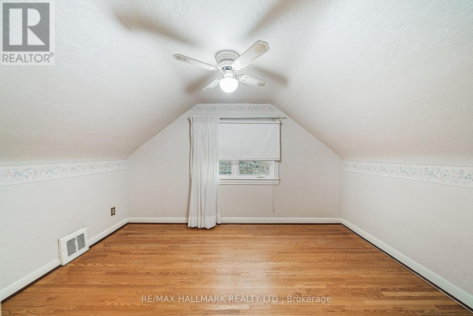 27 Sunray Crescent, Toronto (downsview-roding-cfb), Ontario