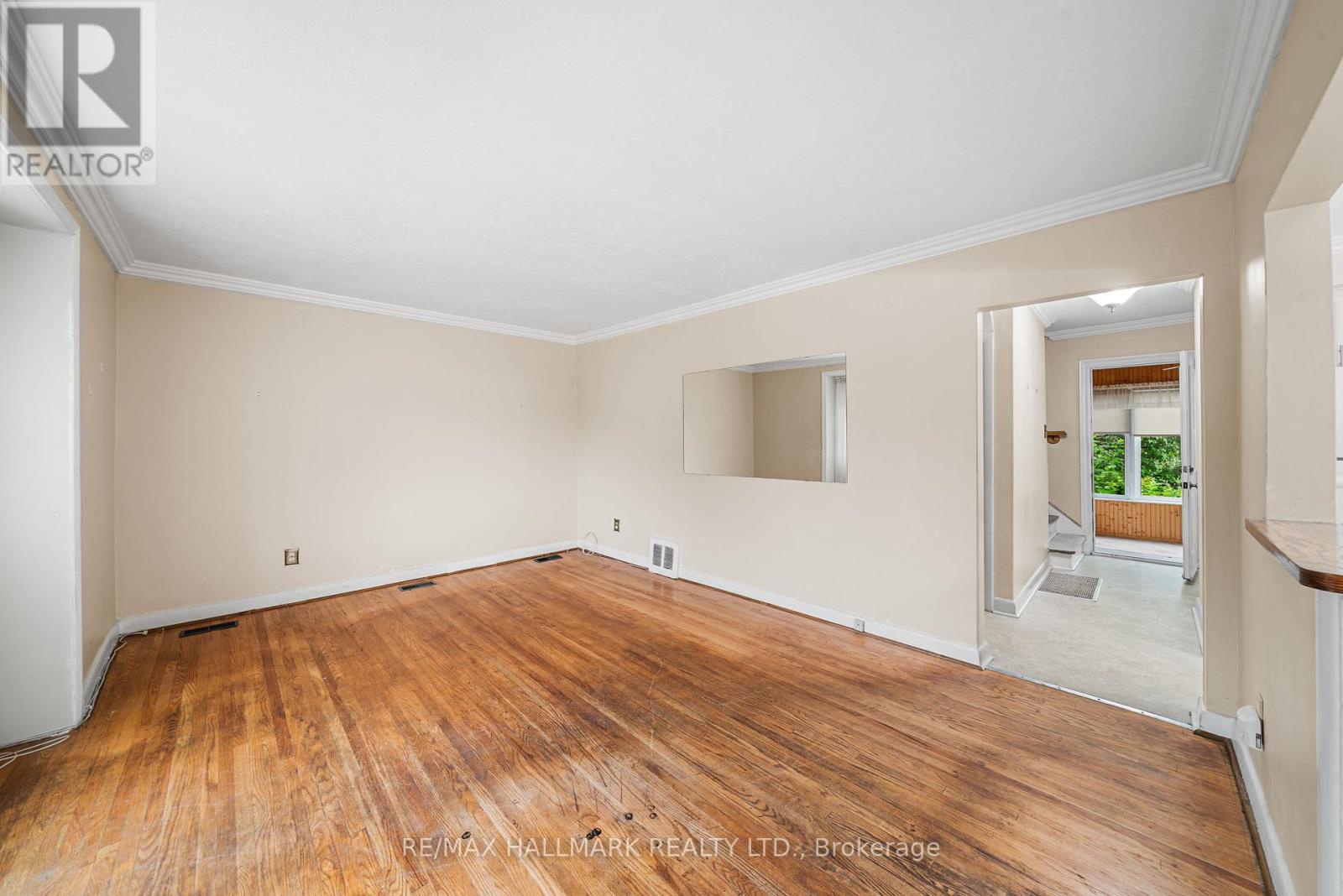 27 Sunray Crescent, Toronto (downsview-roding-cfb), Ontario