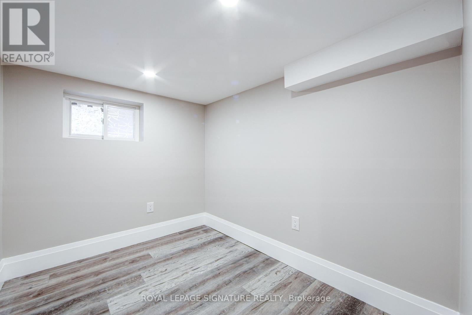 19 Schell Avenue, Toronto (briar Hill-belgravia), Ontario