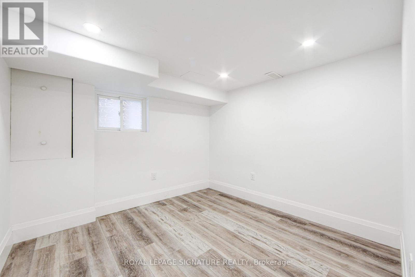 19 Schell Avenue, Toronto (briar Hill-belgravia), Ontario