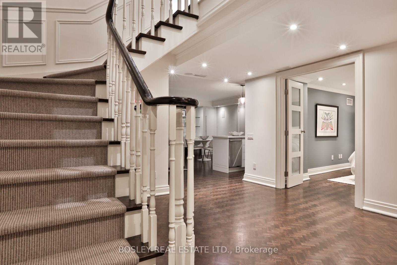 101 - 4 Lowther Avenue, Toronto (annex), Ontario