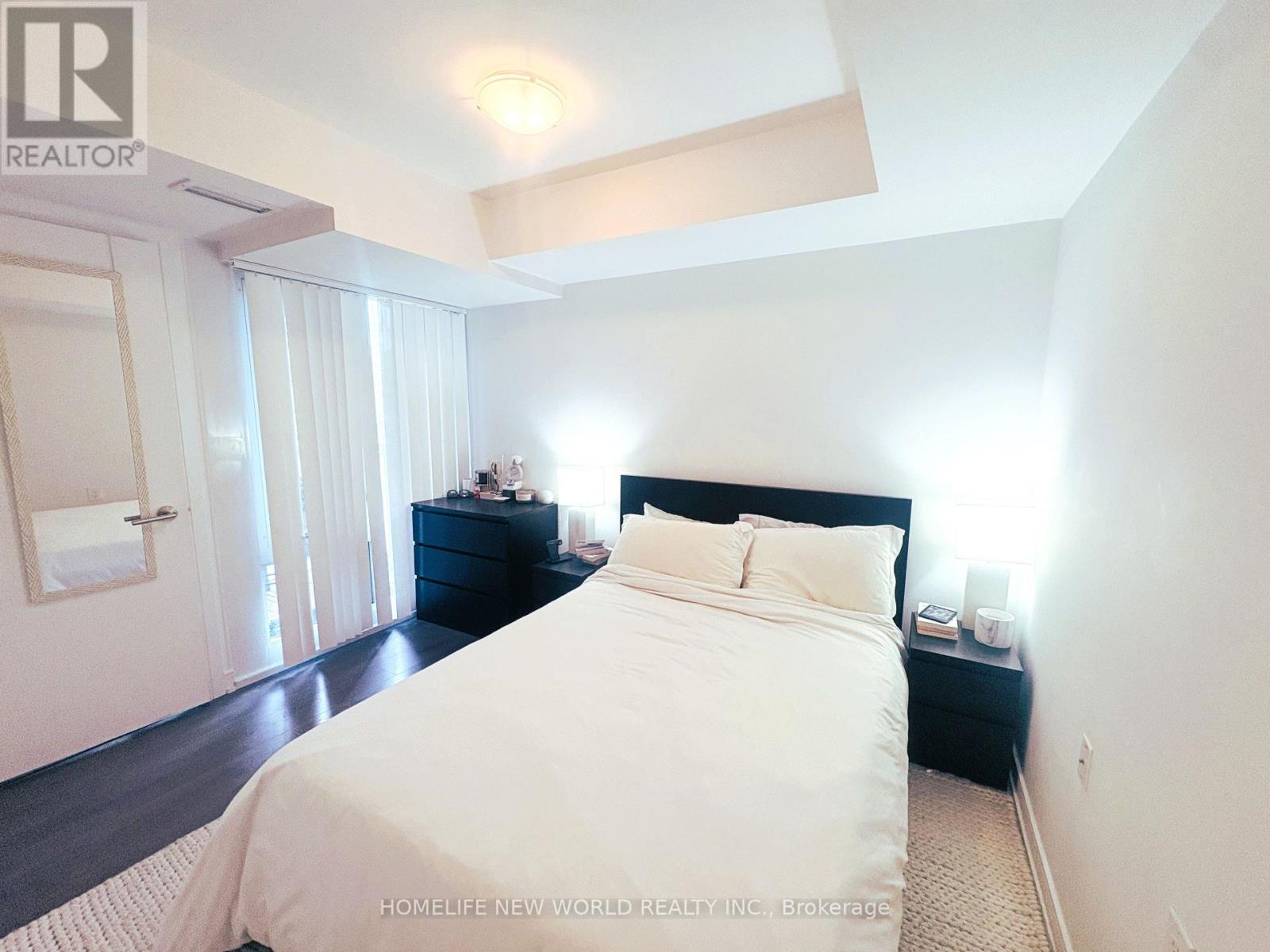 719 - 525 Adelaide Street W, Toronto (waterfront Communities), Ontario