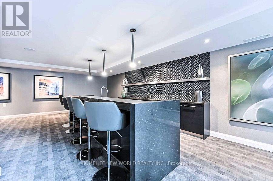 719 - 525 Adelaide Street W, Toronto (waterfront Communities), Ontario