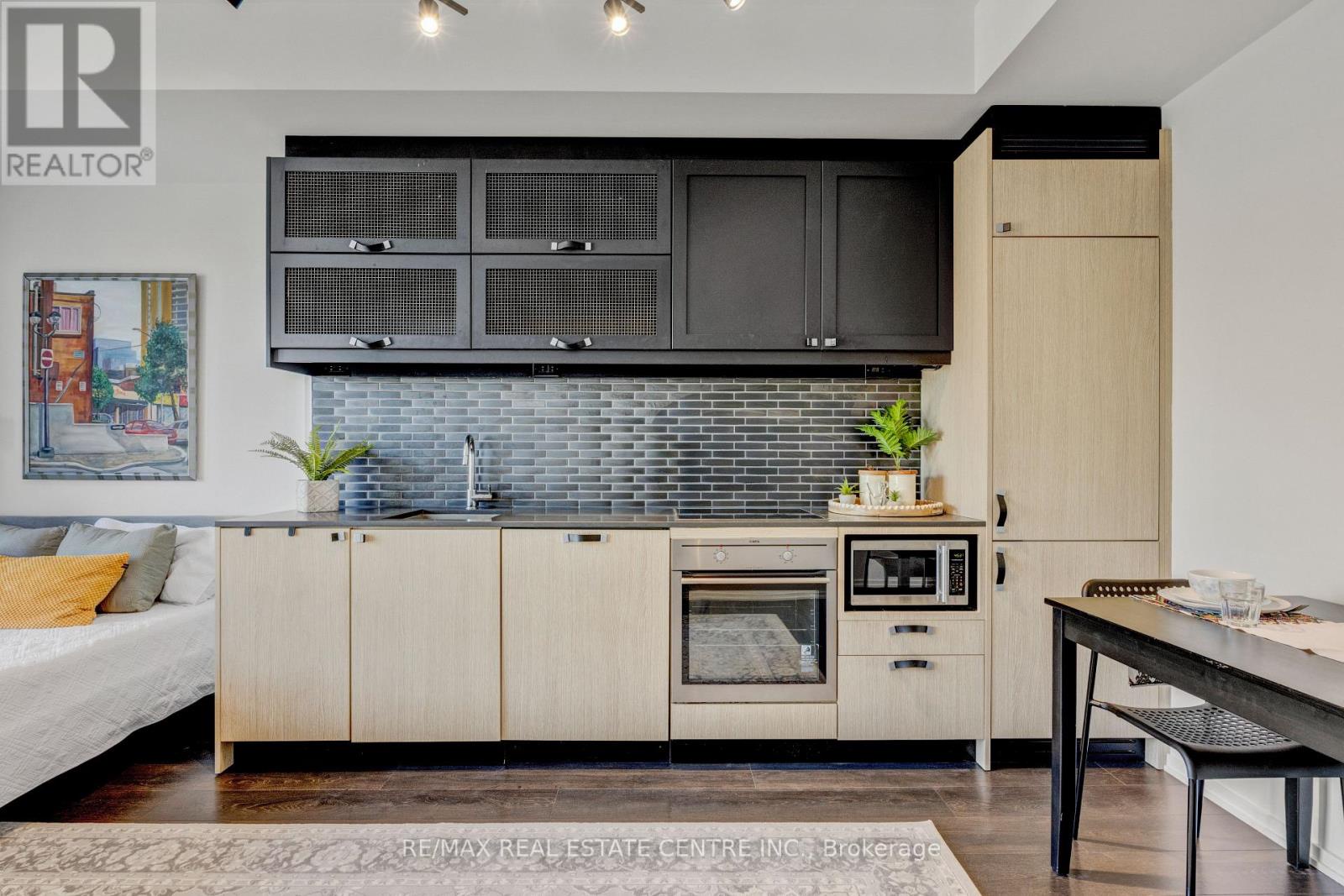 308 - 783 Bathurst Street, Toronto (university), Ontario