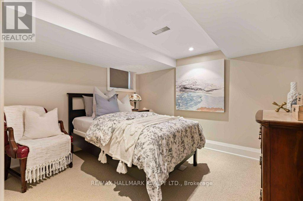 29 Standish Avenue, Toronto (rosedale-moore Park), Ontario